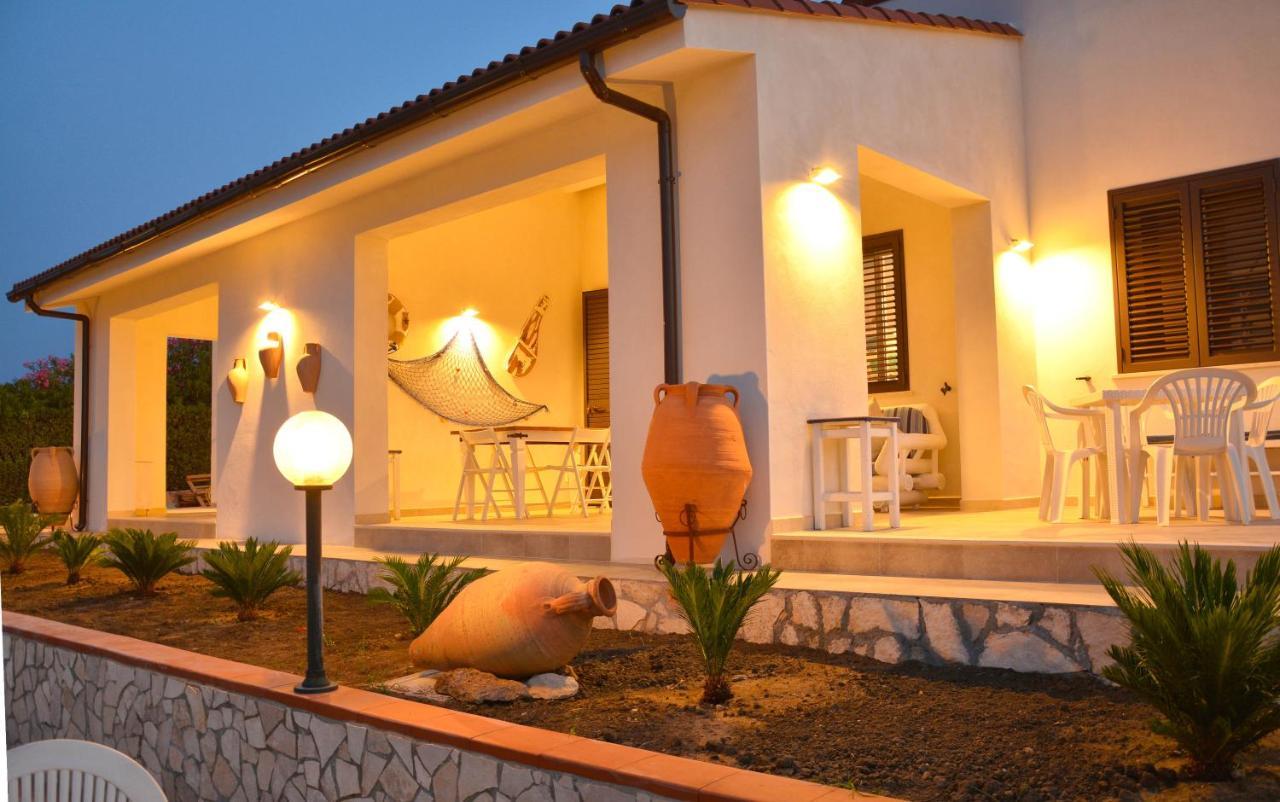 فيلا La Casa In Riva Al Mare أوغوستا المظهر الخارجي الصورة